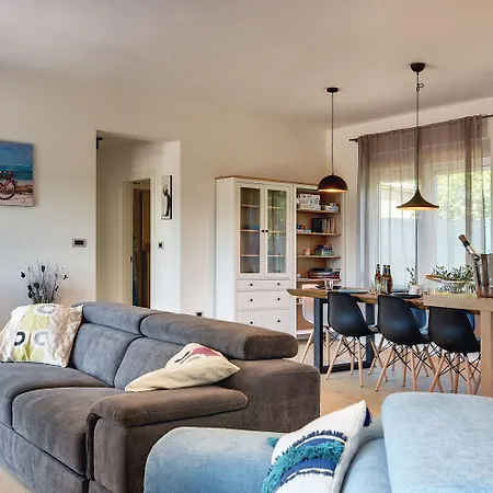 Mit Privatem Pool Nur Wenige Minuten Von Den Straenden Casa vacanze *